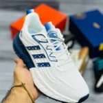 Adidas Adistar Sneakers