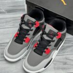 Air Jordan 4 Retro – Men’s Sneakers