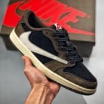 Men’s Travis Scott x Air Jordan 1 Low Shoes