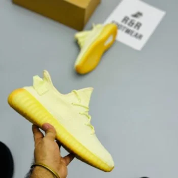 Premium Yeezy 350 Sneaker