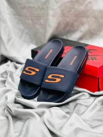 Skechers Slides 8.1