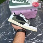 Men’s Travis Scott x Air Jordan 1 Low Shoes