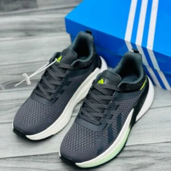 01 Adidas Zoom Running