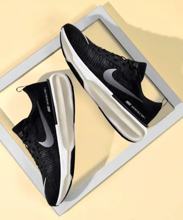 Nike Invincible 3 Running Black-White