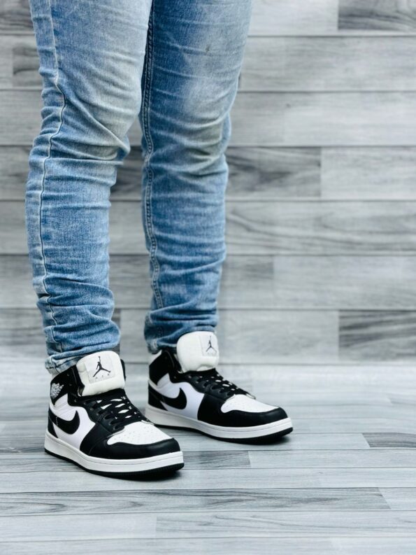 Nike Air Jordan 1