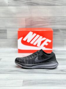 Nike Invincible 3 Running (Black)