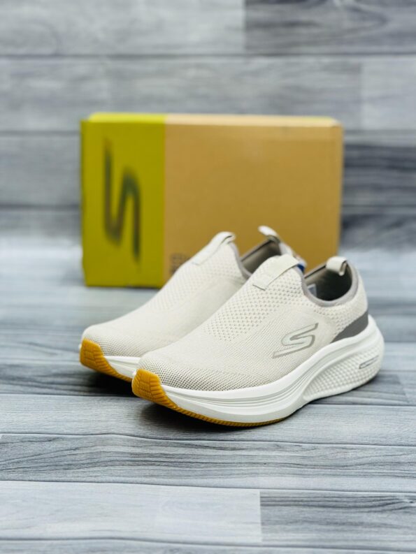 Skechers Foam Memory Ultra Light 2