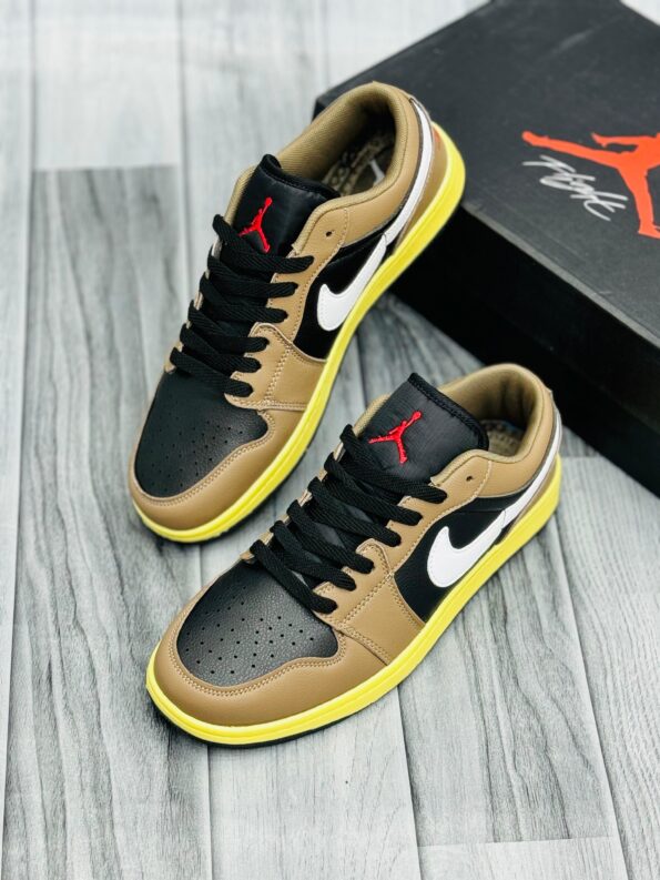 Nike Air Jordan 1 Travis Scott