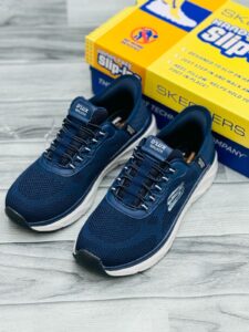 Skechers D’luxe Memory Foam 2