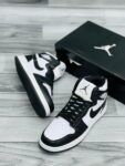 Nike Air Jordan 1 (Premium)