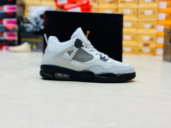 Nike Jordan 4
