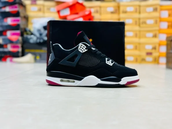 Nike Jordan 4