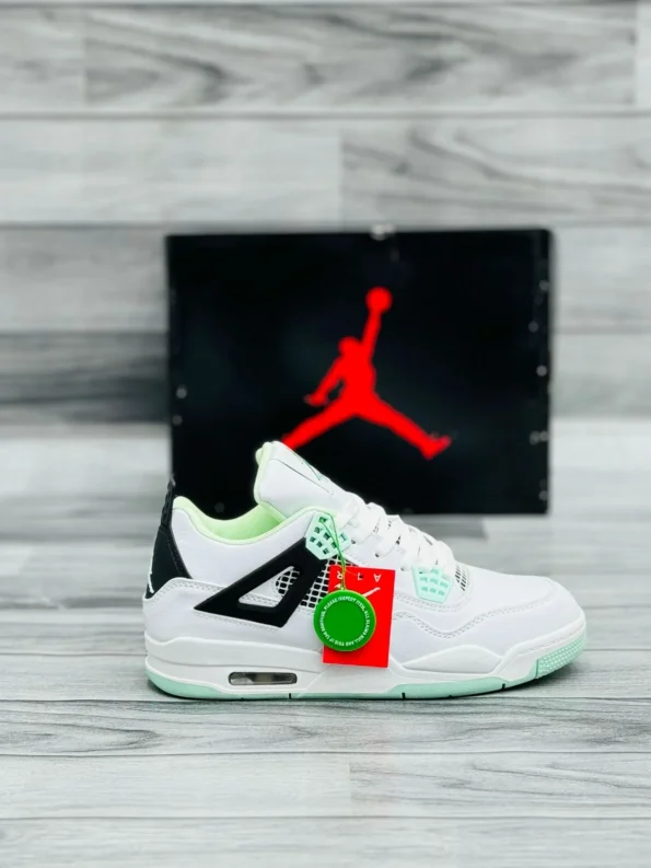 Nike Air Jordan Retro 4