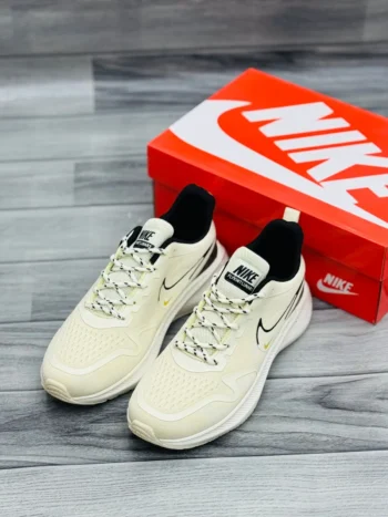 Nike Air Zoom Pegasus 42