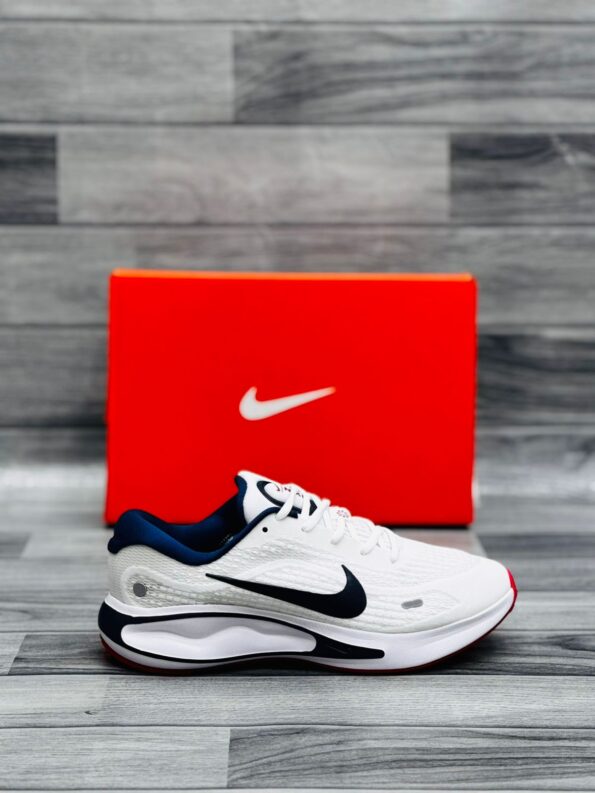 Nike Journey Run