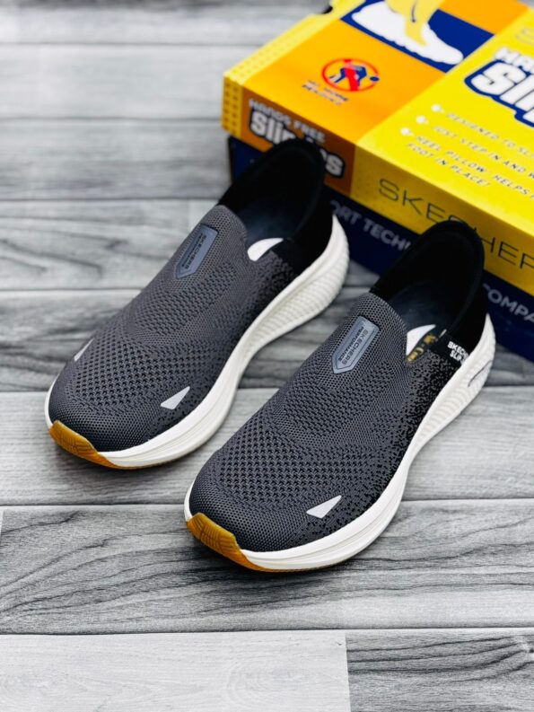 Skechers Ultra Light